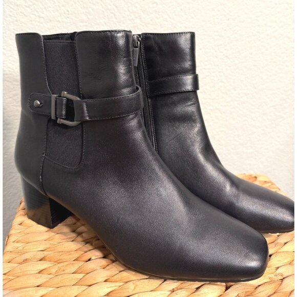 Women's Bandolino Ankle Boots Size 6 Leather Square Heels Hardly Worn - Picture 1 of 11